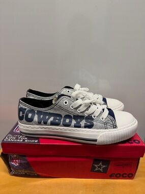 Dallas Cowboys Glitz Low-Top Canvas Sneakers - Silver & Navy 9 fits 8
